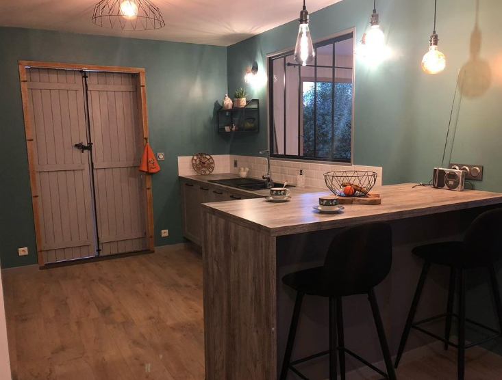 Création sur-mesure de cuisine en bois avec plan de travail 200x100 avec IXINA Arcachon